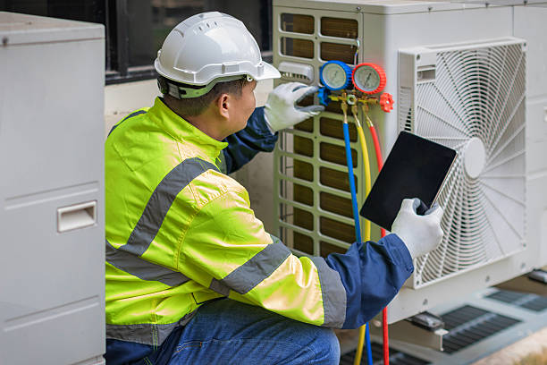 Professional Hvac technician working in Orlando, OK